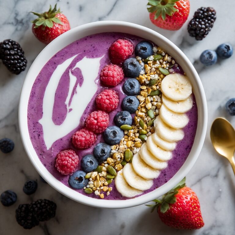 Berry and Yogurt Smoothie Bowl Recipe